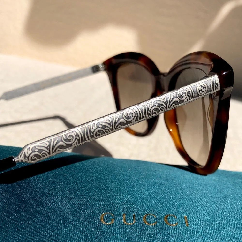 GUCCI 52mm square TIGER head sunglasses